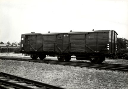 HUA-169657-Afbeelding van de bagagewagen D 4251 van de N.S. te Amersfoort