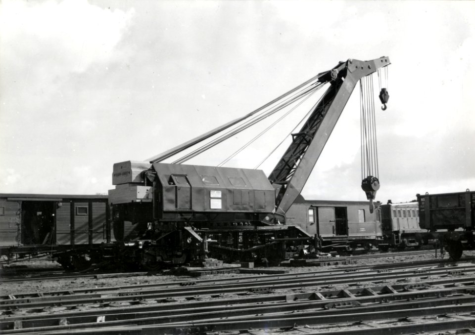 HUA-169683-Afbeelding van de ongevallenkraan NS 482 van de NS te Amersfoort