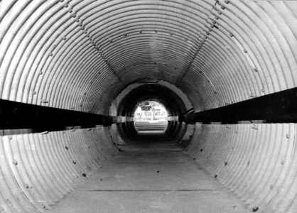 HUA-165540-Gezicht in de perrontunnel van het nieuwe NS station Gorinchem te Gorinchem