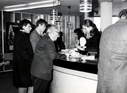 HUA-169339-Interieur van het N.S.-station Utrecht C.S. te Utrecht- inlichtingenbureau