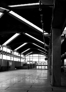 HUA-152626-Interieur van de hal van het N.S.-station Schiedam-Rotterdam West te Schiedam