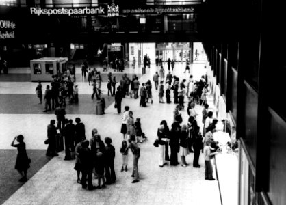 HUA-152459-Interieur van het NS station Den Haag te Den Haag hal