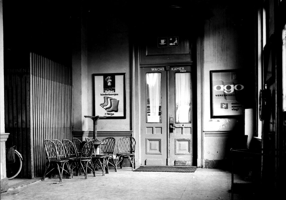 HUA-152442-Interieur van het NS station Groningen Noord te Groningen hal