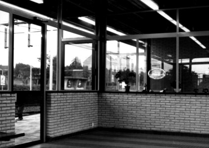 HUA-152405-Interieur van het NS station Bunde te Bunde loket