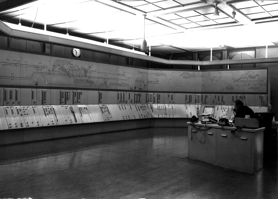 HUA-159775-Interieur van de Centrale Schakelpost (Csp) van de N.S. te Utrecht