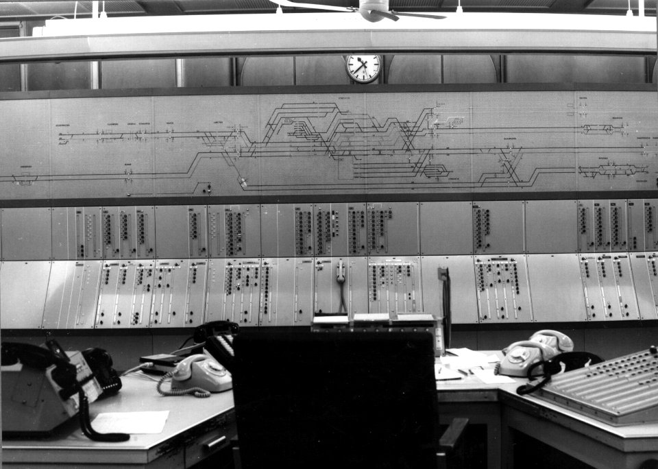 HUA-159772-Interieur van de Centrale Schakelpost Csp van de NS te Utrecht