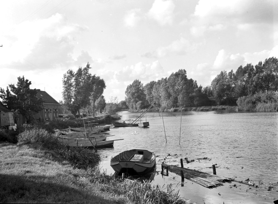 HUA-167190-Gezicht over de Vecht, waarschijnlijk in de omgeving van Loenen of Nieuwersluis