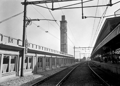 HUA-167324-Gezicht op het NS station Hengelo te Hengelo