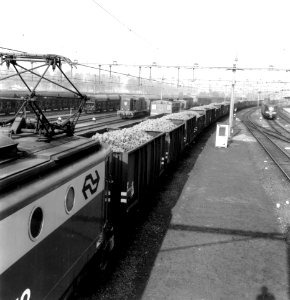 HUA-167022-Afbeelding van een bietentrein op het emplacement van het N.S.-station Roosendaal te Roosendaal