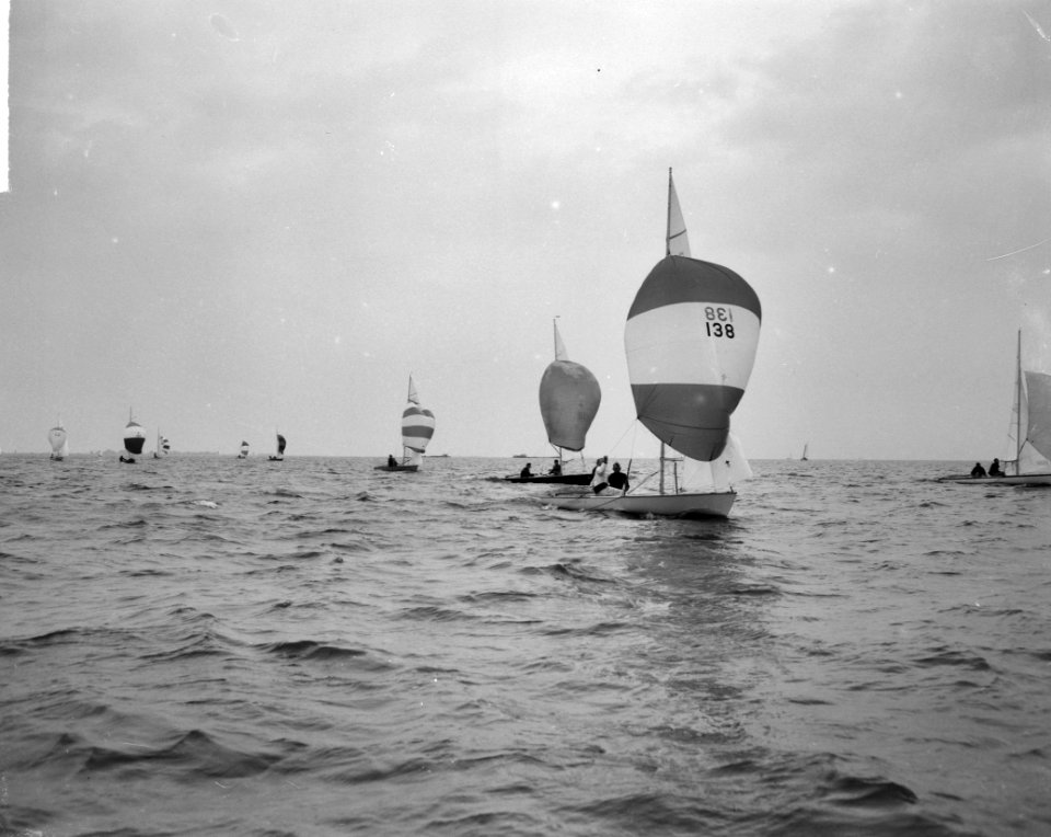 Holldandweek op IJsselmeer bij Muiden De Internationale Flying Dutchman klasse , Bestanddeelnr 915-4134