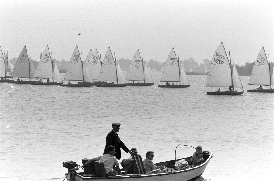 Hollandweek op Loosdrechtse Plassen BM en FJs tijdens de wedstrijden, Bestanddeelnr 915-3963