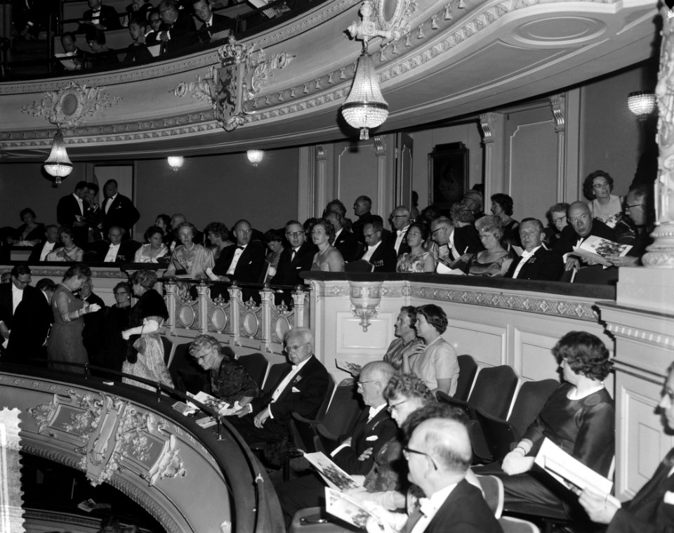 Holland Festival opening Stadsschouwburg, overzicht loge, Bestanddeelnr 915-2638