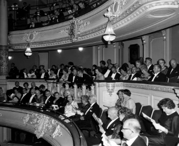 Holland Festival opening Stadsschouwburg, overzicht loge, Bestanddeelnr 915-2635