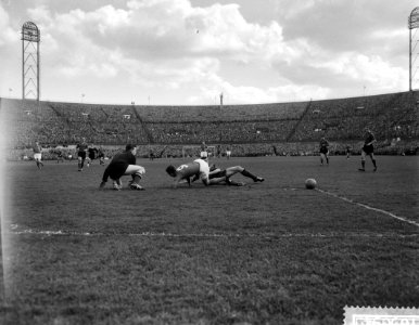 Holland tegen Belgie 2-2 in het Olympisch stadion te Amsterdam, spelmoment voor , Bestanddeelnr 910-3094
