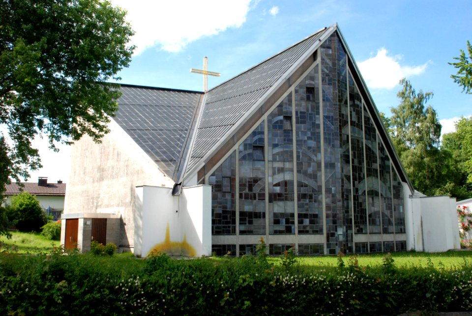 Holzkirchen Kirche St. Josef