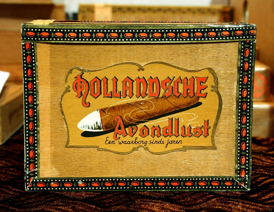 Hollandsche Avondlust sigaren doos pic2