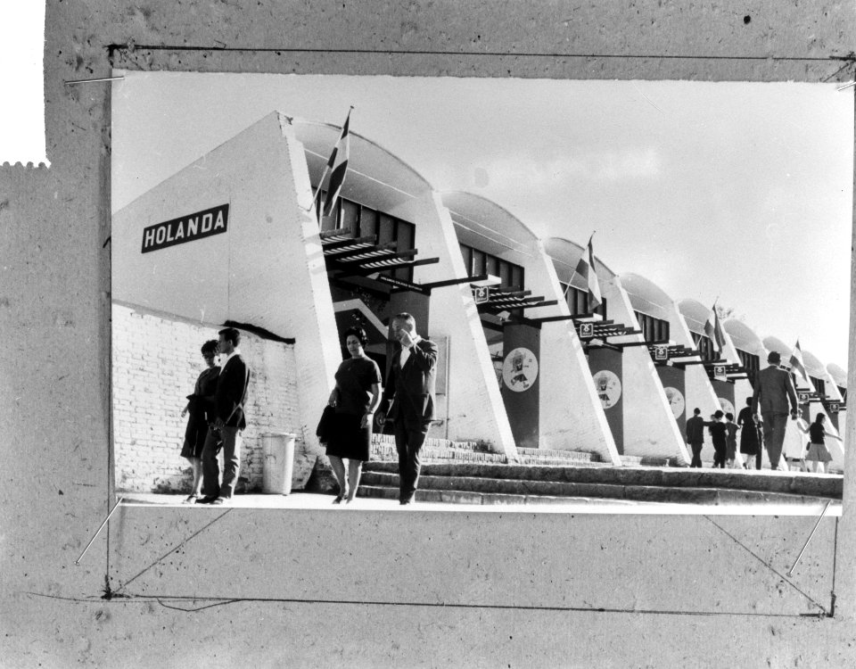 Hollands paviljoen op Spaanse landbouwtentoonstelling, het Hollandse paviljoen, Bestanddeelnr 917-8385