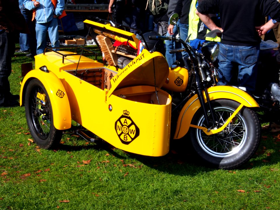 Hollandia's ANWB zijspan with Harley Davidson Liberator 750 CC pic3