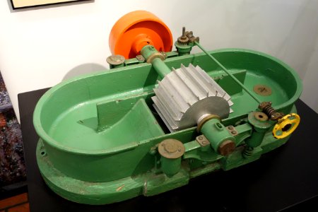 Hollander beater - Robert C. Williams Paper Museum - DSC00669