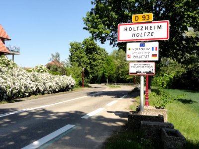 Holtzheim (Bas-Rhin) city limit sign