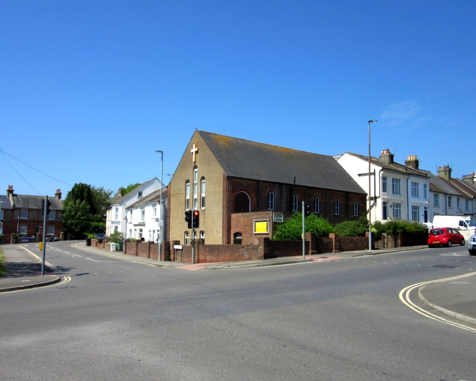 Hollington Methodist Church, Battle Road, Hollington, Hastings (June 2015) (8)
