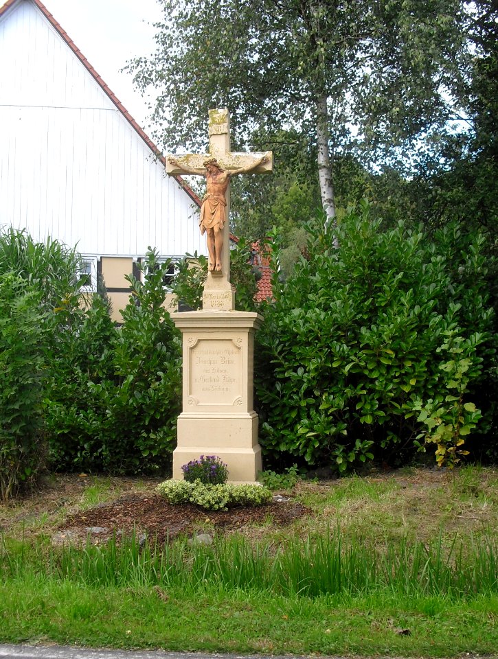 Holsen-Wegekreuz bei Holsener Straße 62