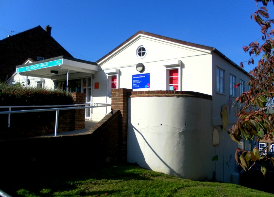 Hollingbury Library, Carden Hill, Hollingbury (October 2011) (1)