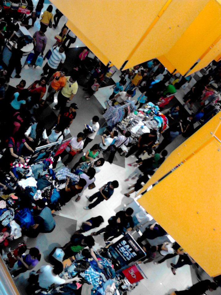 Holiday rush at SM City Pampanga in the City of San Fernando, Pampanga, Philippines