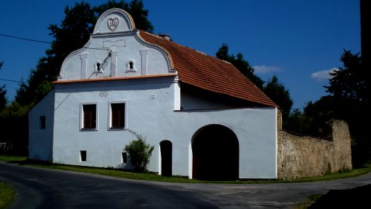 HOLKOVICE - renovovaná chalupa