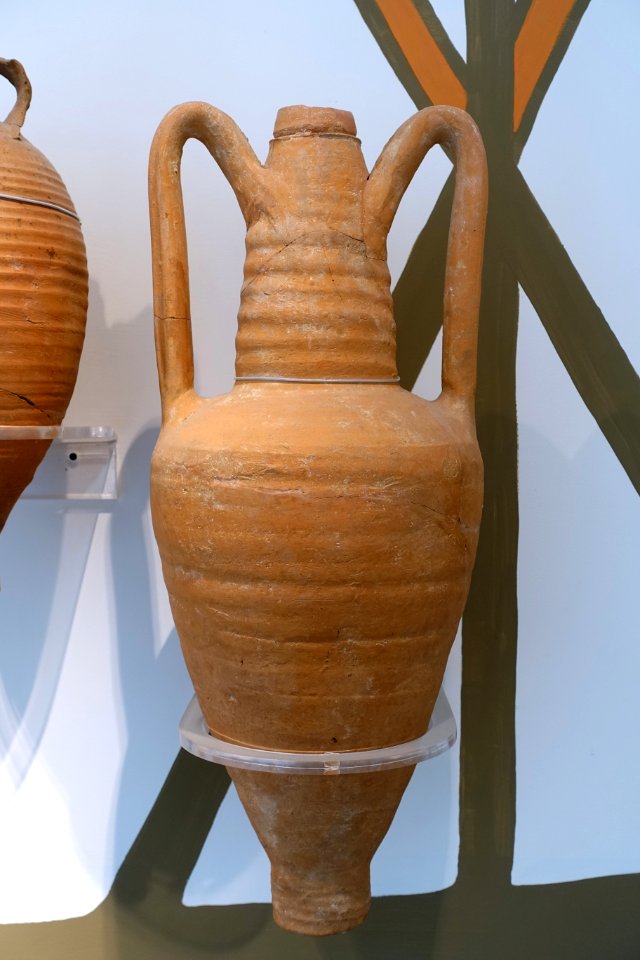 Hollow-foot amphora, 2nd-4th century AD, 1995.10.10 - Cesnola Collection, Harvard Semitic Museum - Cambridge, MA - DSC06269