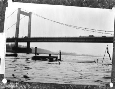 Hollands schip Rhemes 41 bij Keulen gezonken, Bestanddeelnr 910-9789
