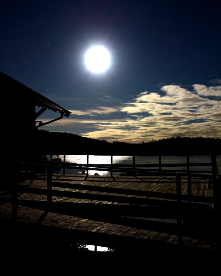 Holma boat Club in moonlight 3