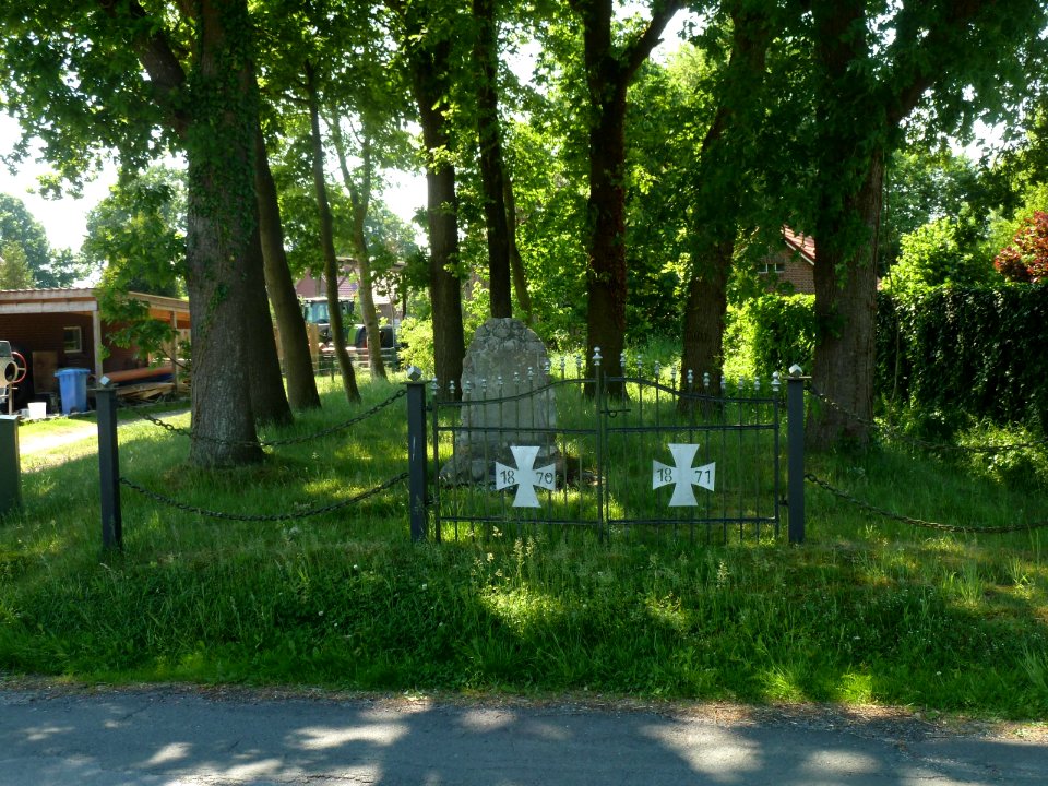 Holtrop denkmal 70-71