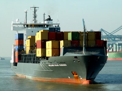 Holland Maas Habana - IMO 9326940 - Callsign TVHH 6 going into the Berendrecht lock Port of Antwerp 11-Oct-2005