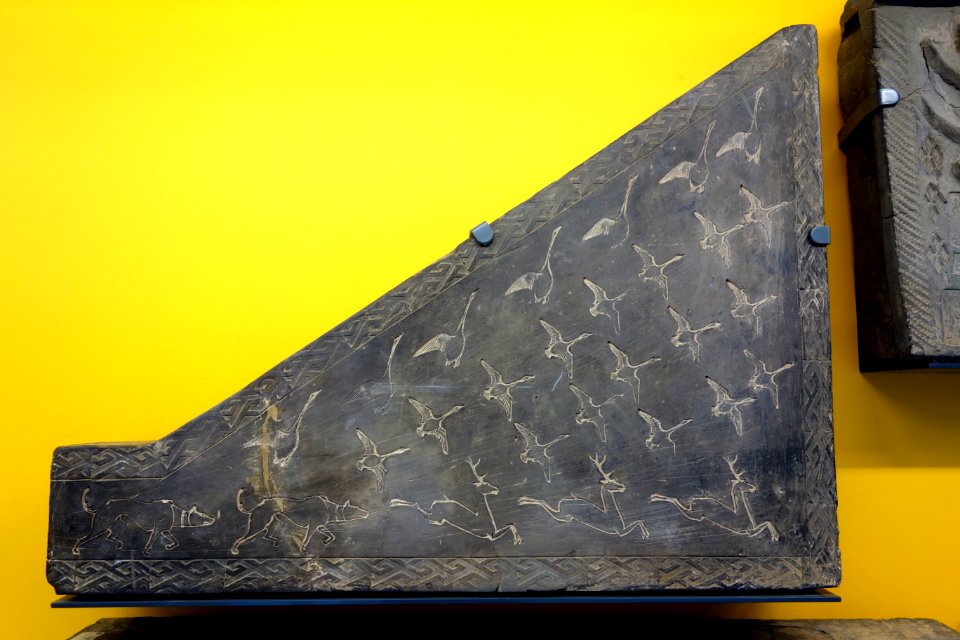 Hollow-brick tomb tiles, view 05, China, Luoyang, Henan Province, Eastern Han Dynasty, 25-220 AD, earthenware - Royal Ontario Museum - DSC03563
