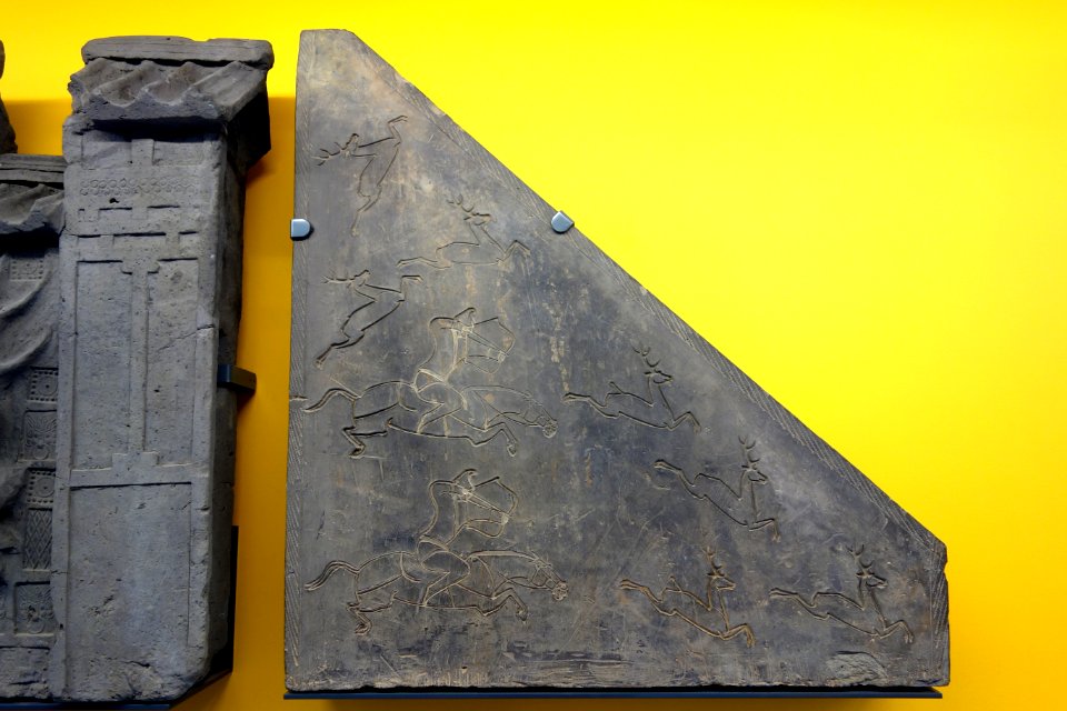 Hollow-brick tomb tiles, view 09, China, Luoyang, Henan Province, Eastern Han Dynasty, 25-220 AD, earthenware - Royal Ontario Museum - DSC03570
