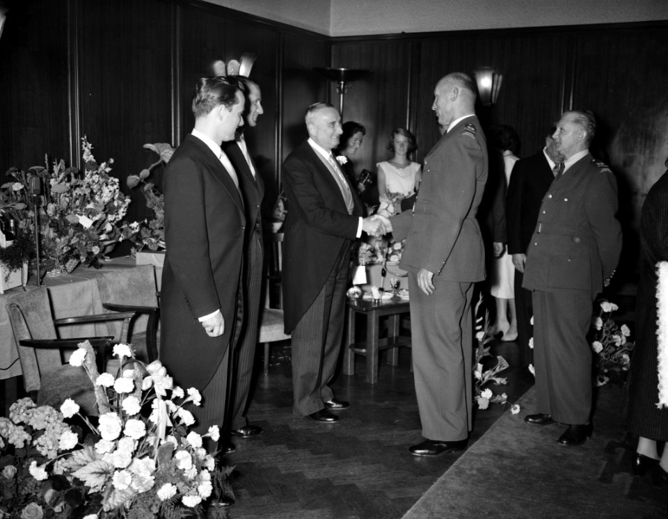 Honderdvijftig jarig bestaan fa. Dankmeyuer & Ronday Amsterdam. Receptie ICC, Bestanddeelnr 907-9190