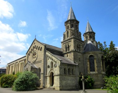 Holy Trinity Church, Church Road, Claygate (NHLE Code 1377413) (June 2015) (5)