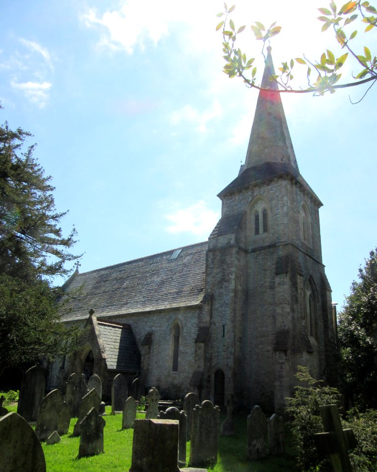 Holy Trinity Church, Church Road, Bembridge (May 2016) (6)
