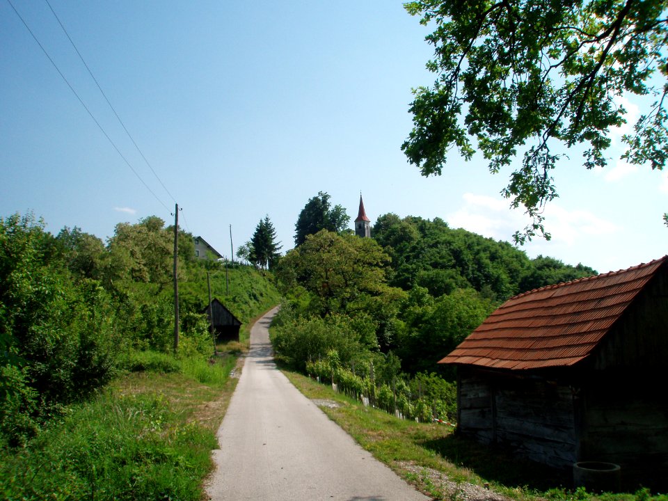 Holy Spirit Church (Dramlja) 03