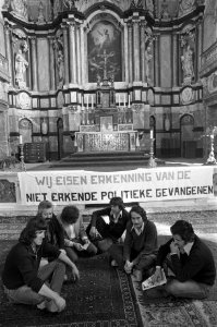 Hongerstaking Chileense ballingen in Mozes en Aaronkerk te Amsterdam, Bestanddeelnr 928-1419
