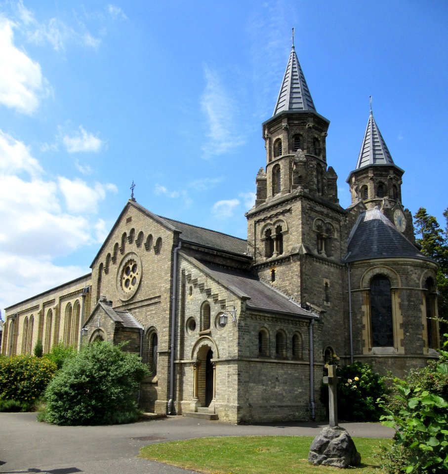 Holy Trinity Church, Church Road, Claygate (NHLE Code 1377413) (June 2015) (3)