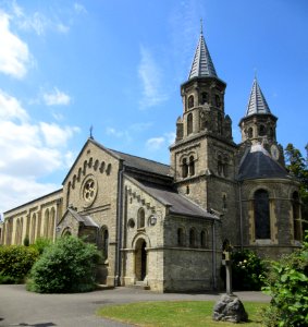 Holy Trinity Church, Church Road, Claygate (NHLE Code 1377413) (June 2015) (3)