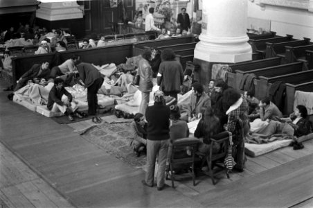 Hongerstaking honderd Marokkanen in Mozes en Aaronkerk in Amsterdam, overzicht, Bestanddeelnr 928-2642
