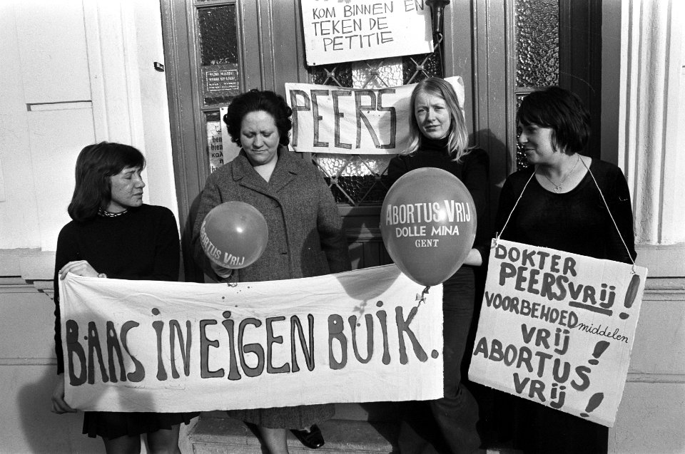 Hongerstaking in Gent (Belgie) i.v.m. arrestatie dr. Pee die abortussen heeft ge, Bestanddeelnr 926-1702