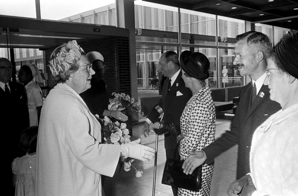 Honderd jaar Rode Kruis , herdenkingsbijeenkomst in RAI congrescentrum. Prinses , Bestanddeelnr 920-6583