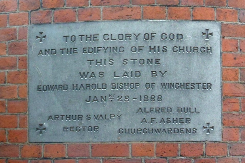 Holy Trinity Church, High Street, Guildford (May 2014) (1888 Datestone)