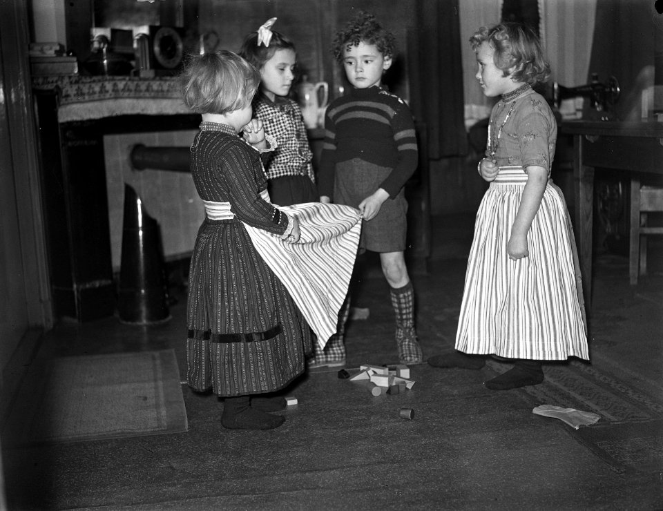 Hongaarse kinderen in Volendam, Bestanddeelnr 902-5156