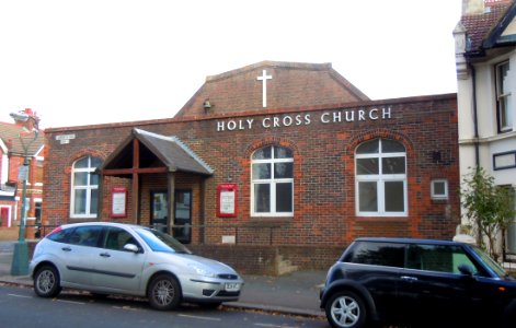 Holy Cross Church, Tamworth Road–Rutland Road, Poets' Corner, Hove (October 2014) (3)