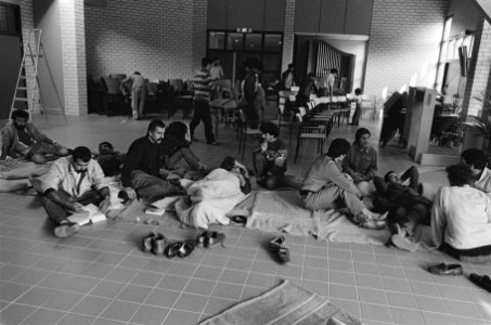 Hongerstaking Iraniers voortgezet in Lukaskerk tegen het toelatingsbeleid de Ir, Bestanddeelnr 933-4403